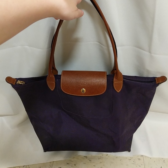 Longchamp Handbags - Plum longchamp lepliage